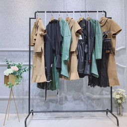 夏季中老年女装市场趋势 淘宝平台上的休闲与高端潮流