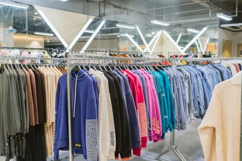 工厂特卖开仓大促 羊绒大衣、羽绒服、毛衣等针纺织品一应俱全